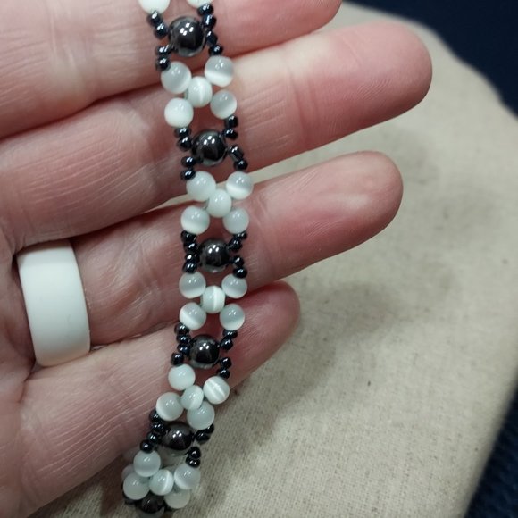 Mother or Pearl and Hematite beaded Anklet - Picture 2 of 3